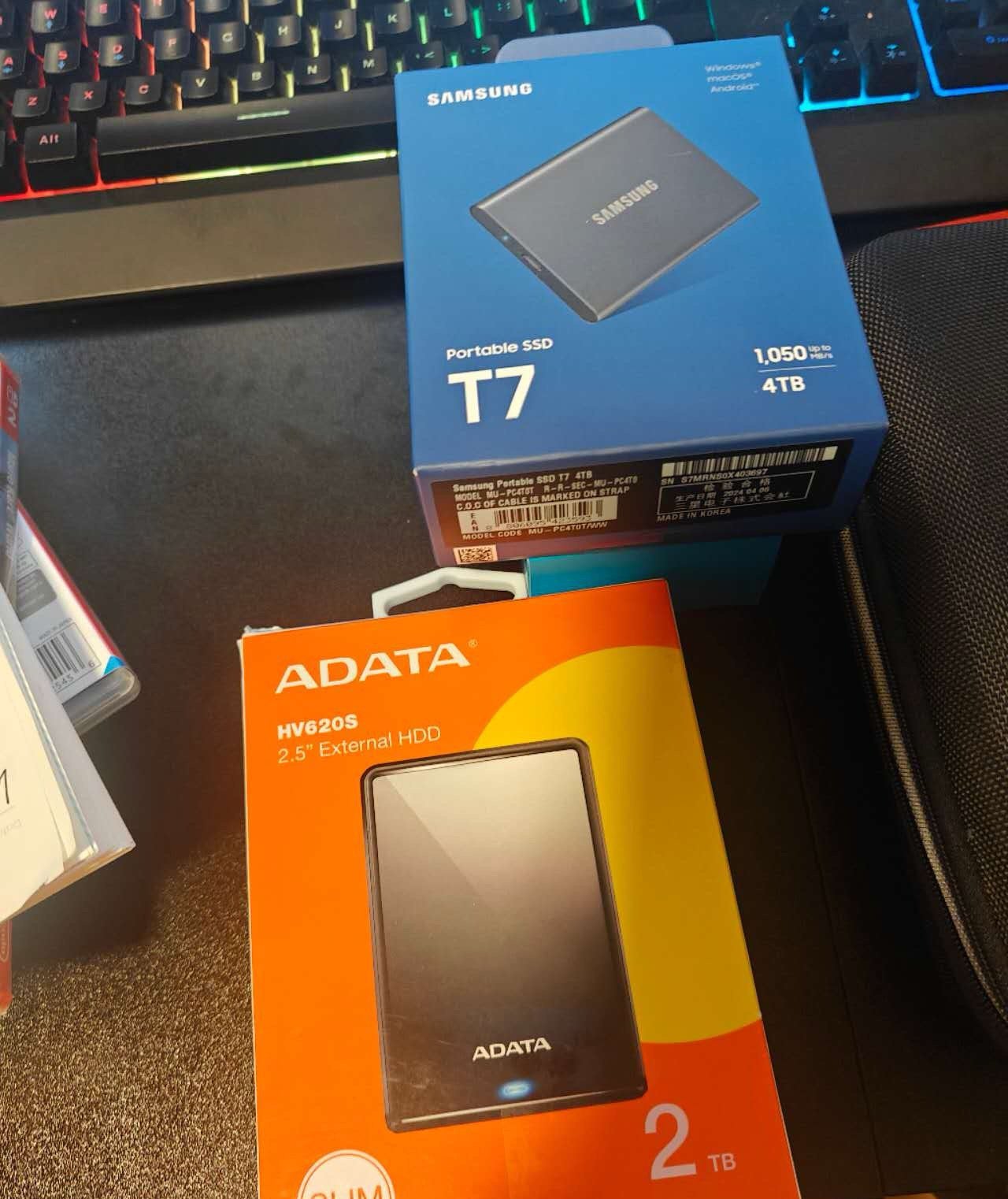 Samsung Portable SSD T7 4TB – bijna nieuw, Computers en Software, Harde schijven, Ophalen of Verzenden, Zo goed als nieuw, Laptop