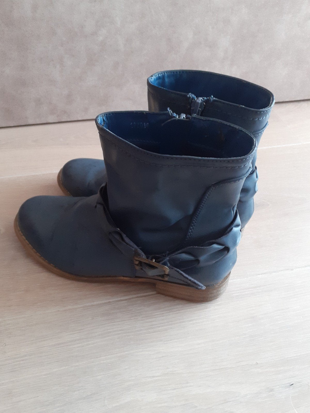 Damesschoen/laarsje Maat 37, Ophalen of Verzenden, Zo goed als nieuw, Blauw