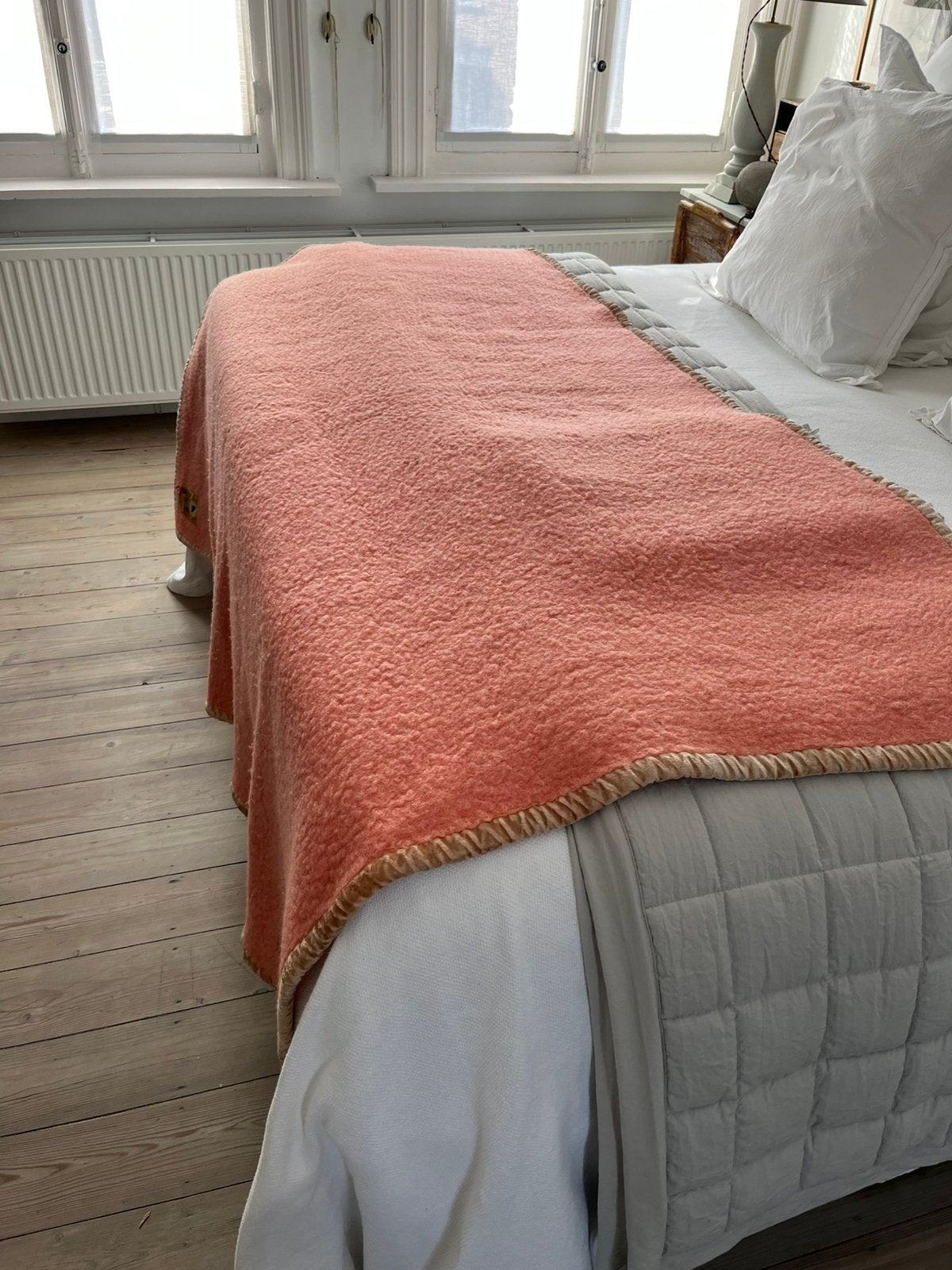 ZEER MOOI DEKEN WOONDEKEN BED WOL SOLE MIO, Ophalen of Verzenden, Zo goed als nieuw