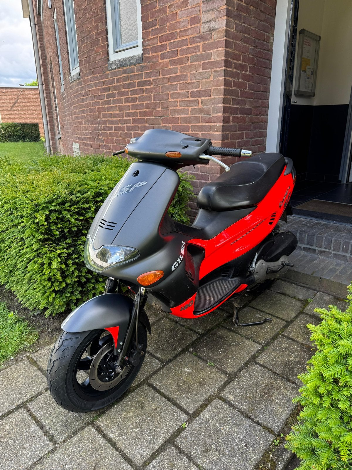 Fleu rosso runner 183 stage 2 45 pk, Fietsen en Brommers, Scooters | Piaggio, Ophalen of Verzenden, Zo goed als nieuw, Overige modellen