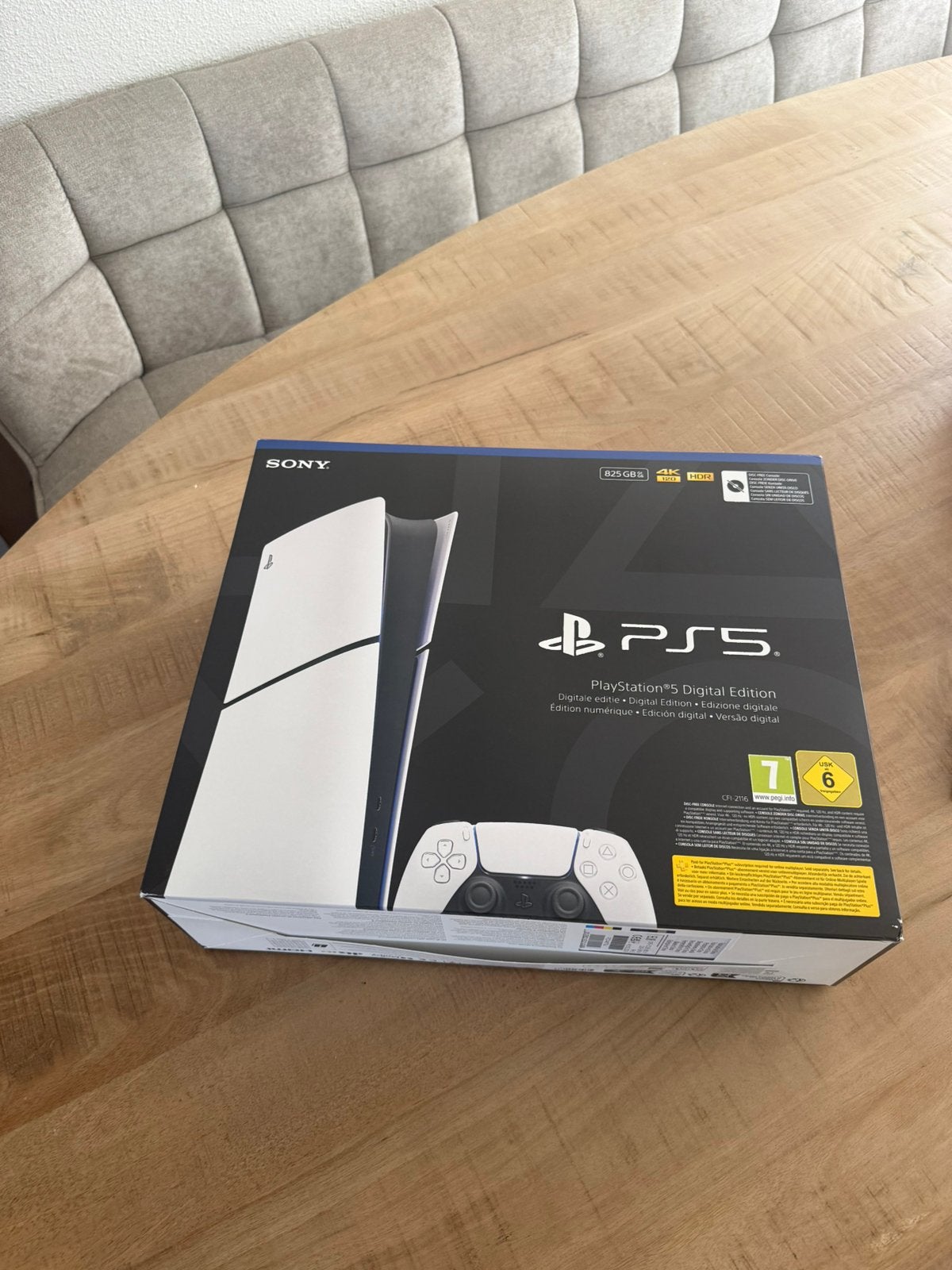 PS5 slim digital 825GB, nieuw in doos, Spelcomputers en Games, Spelcomputers | Sony PlayStation 5, Ophalen of Verzenden, Zo goed als nieuw