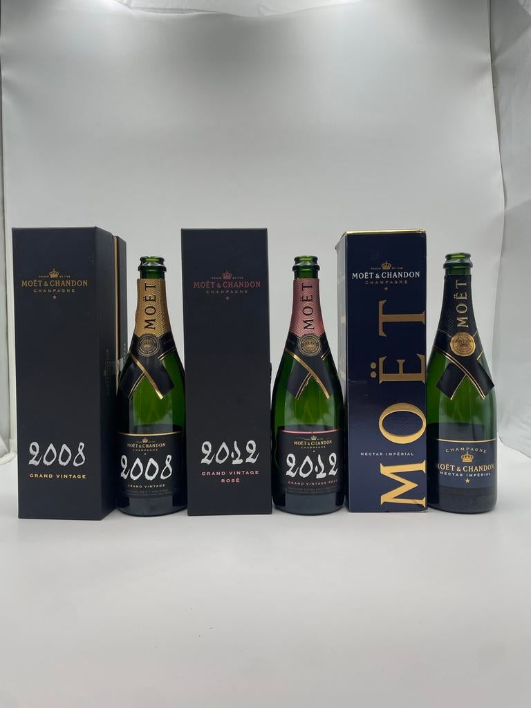 Lege Moët & Chandon flessen met dozen - Decoratie, Verzamelen, Wijnen, Ophalen of Verzenden, Gebruikt, Frankrijk