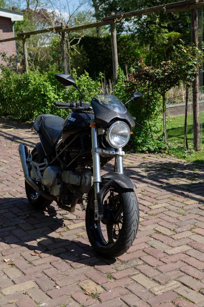 Ducati Monster 600 Metallic, Motoren, 2 cilinders, Sportuitlaat, Occasion, Motorrijbewijs A