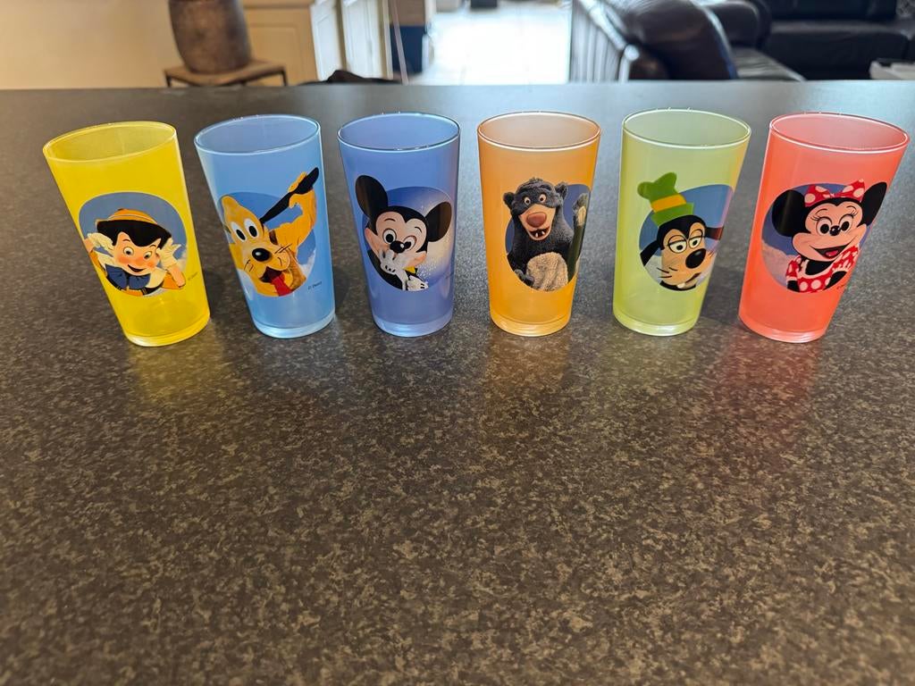 Set van 6 Disney glazen met bekende figuren, Ophalen of Verzenden, Mickey Mouse, Zo goed als nieuw, Servies