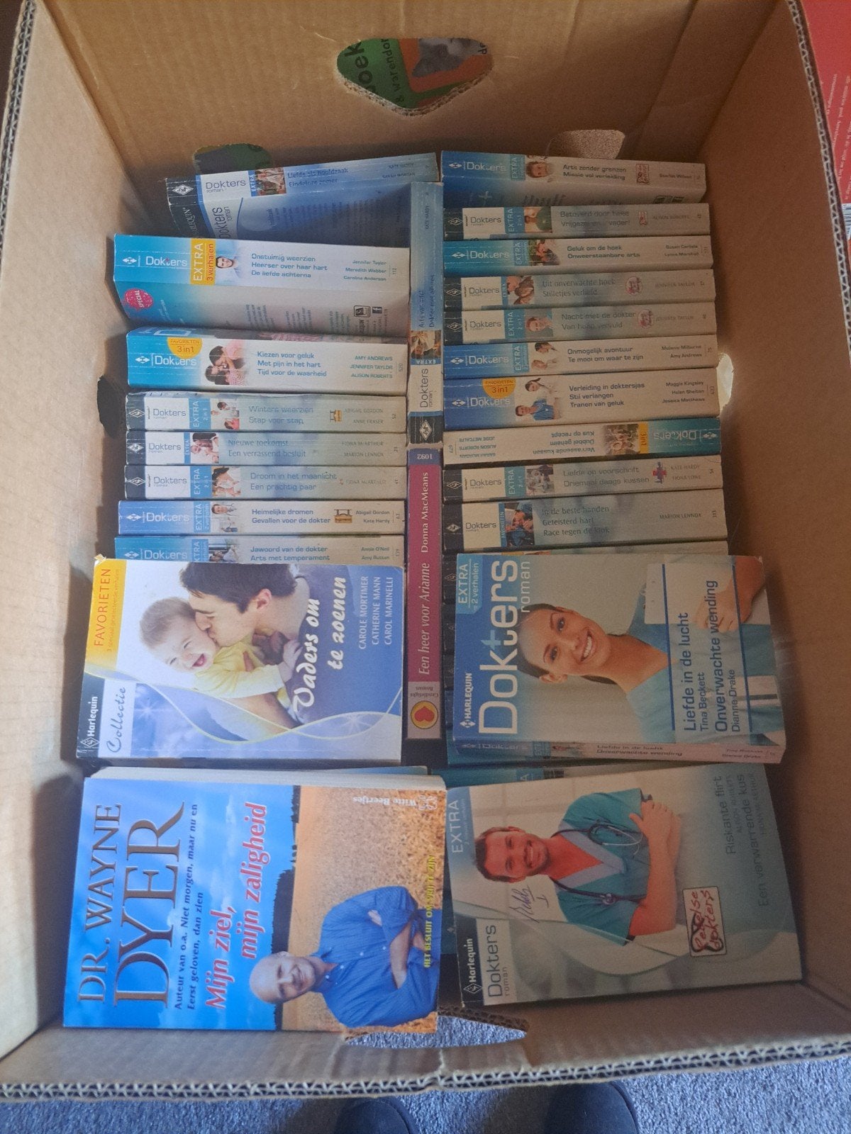 doos met dokters romans, Ophalen, Gelezen, Nederland