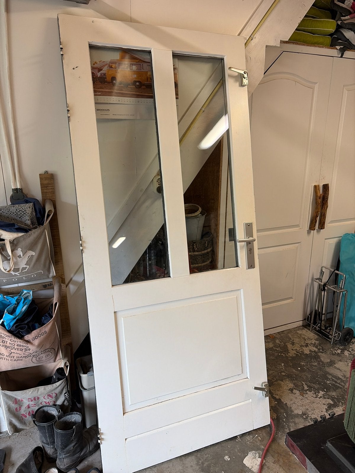 Witte buitendeur met glaspanelen en beslag, Ophalen, Gebruikt, Voor, Deur