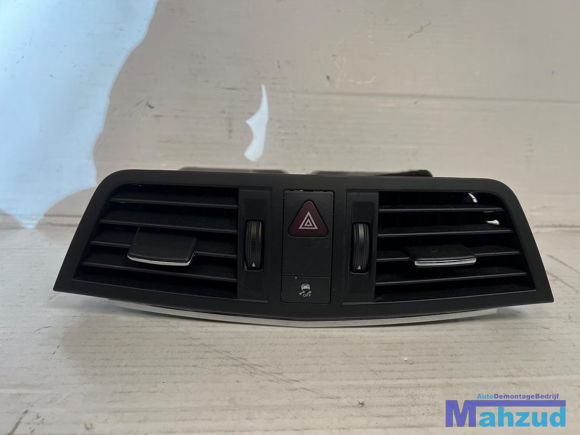 MERCEDES E C207 luchtrooster midden 2009-2016, Auto-onderdelen, Gebruikt, Mercedes-Benz AG, Mercedes-Benz, Ophalen of Verzenden