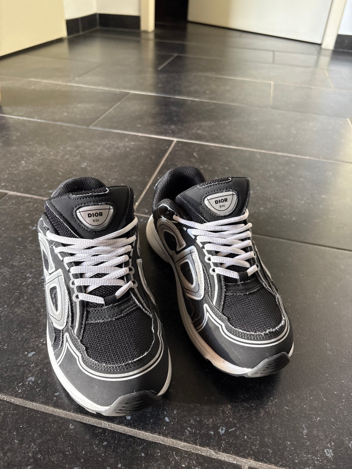 Dior B30  - Zo goed als nieuw - Maat 39, Ophalen of Verzenden, Zo goed als nieuw, Zwart, Sneakers of Gympen