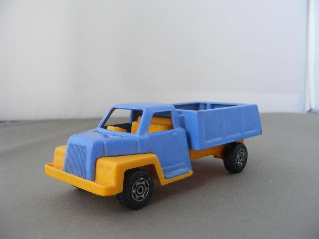 Vrachtwagen,corgi cubs, blauw/geel 1/43, Ophalen of Verzenden, Zo goed als nieuw, Bus of Vrachtwagen, Corgi