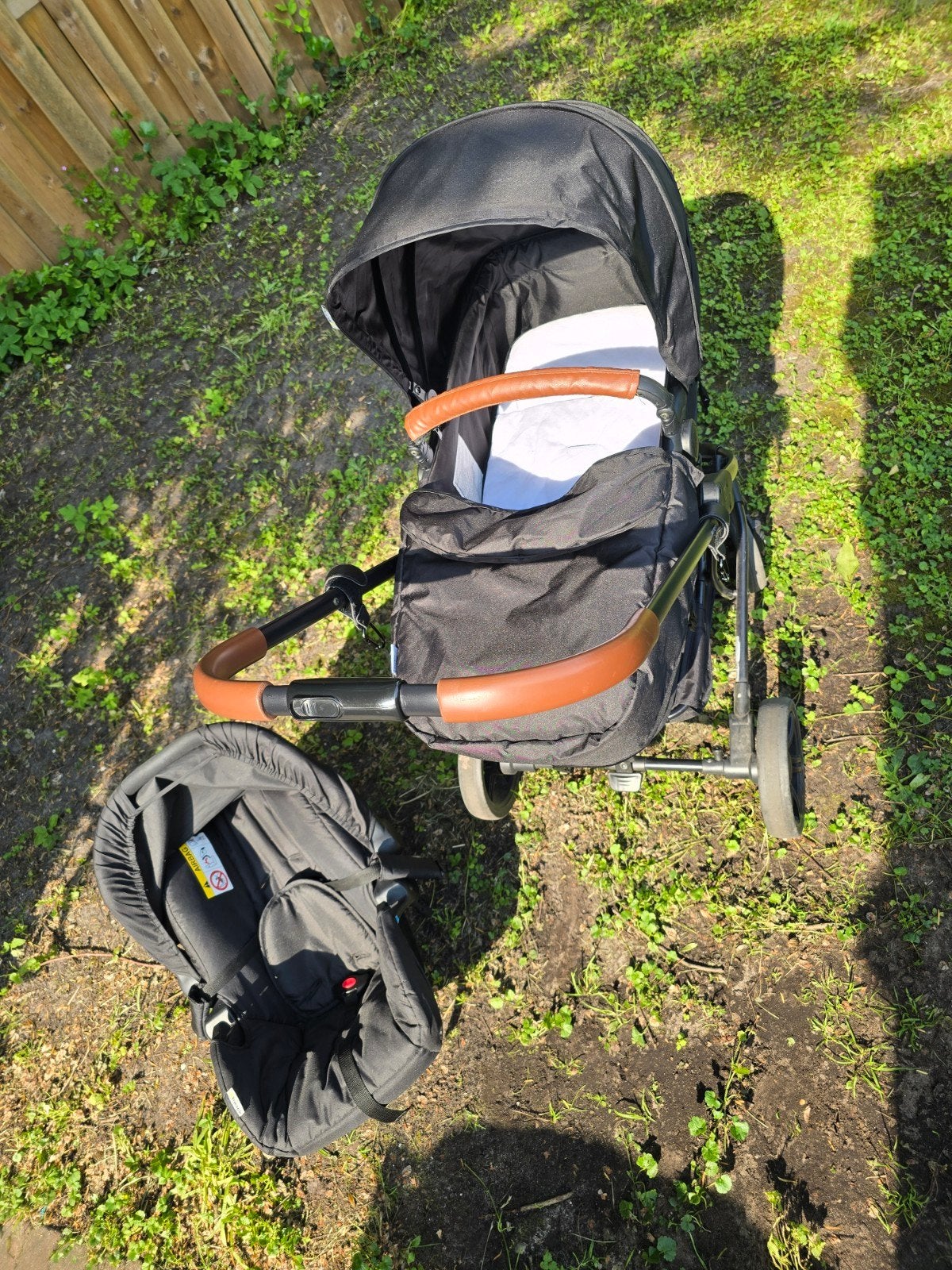 Hauck Pacific 4 Shop N Drive 3-in-1 Kinderwagenset, Zo goed als nieuw, Verstelbare duwstang, Maxi-Cosi, Ophalen