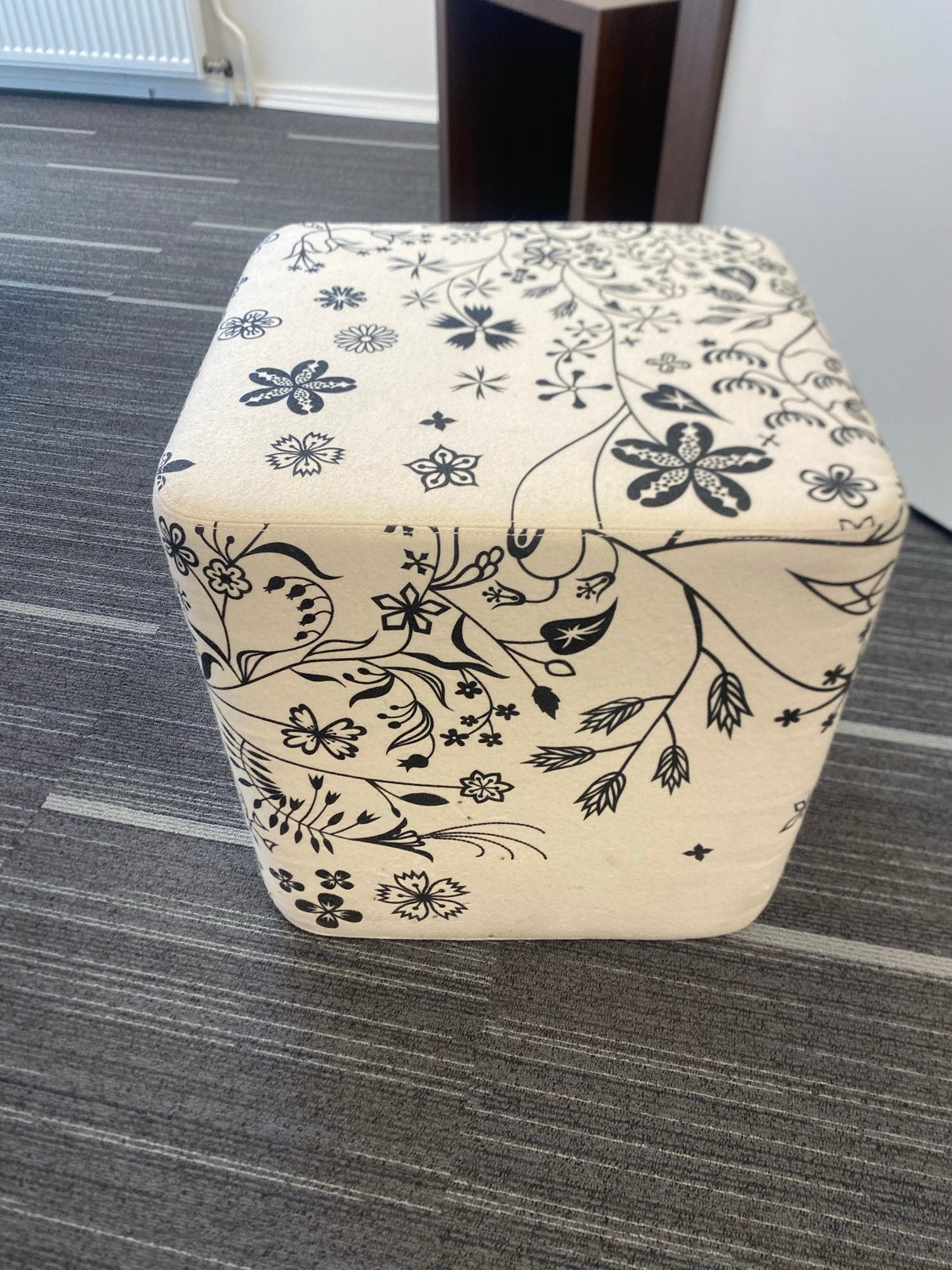 Design Poef Pouvlov Divina Tord Boontje Wit/Zwart, Ophalen, Vierkant, Zo goed als nieuw, Stof