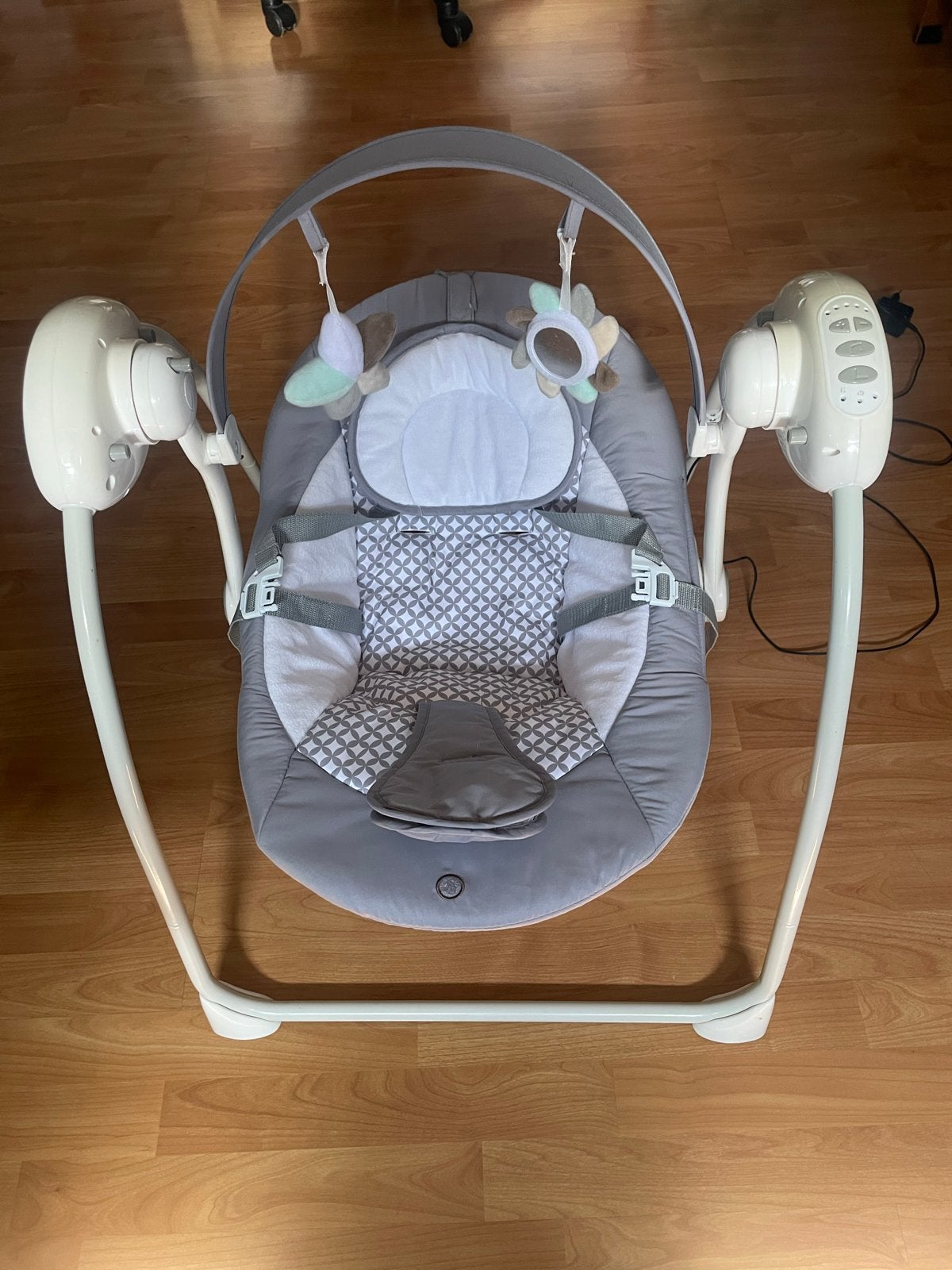 Topmark wipstoel/schommelstoel baby muziek speeltjes 🩵💖, Ophalen, Gebruikt