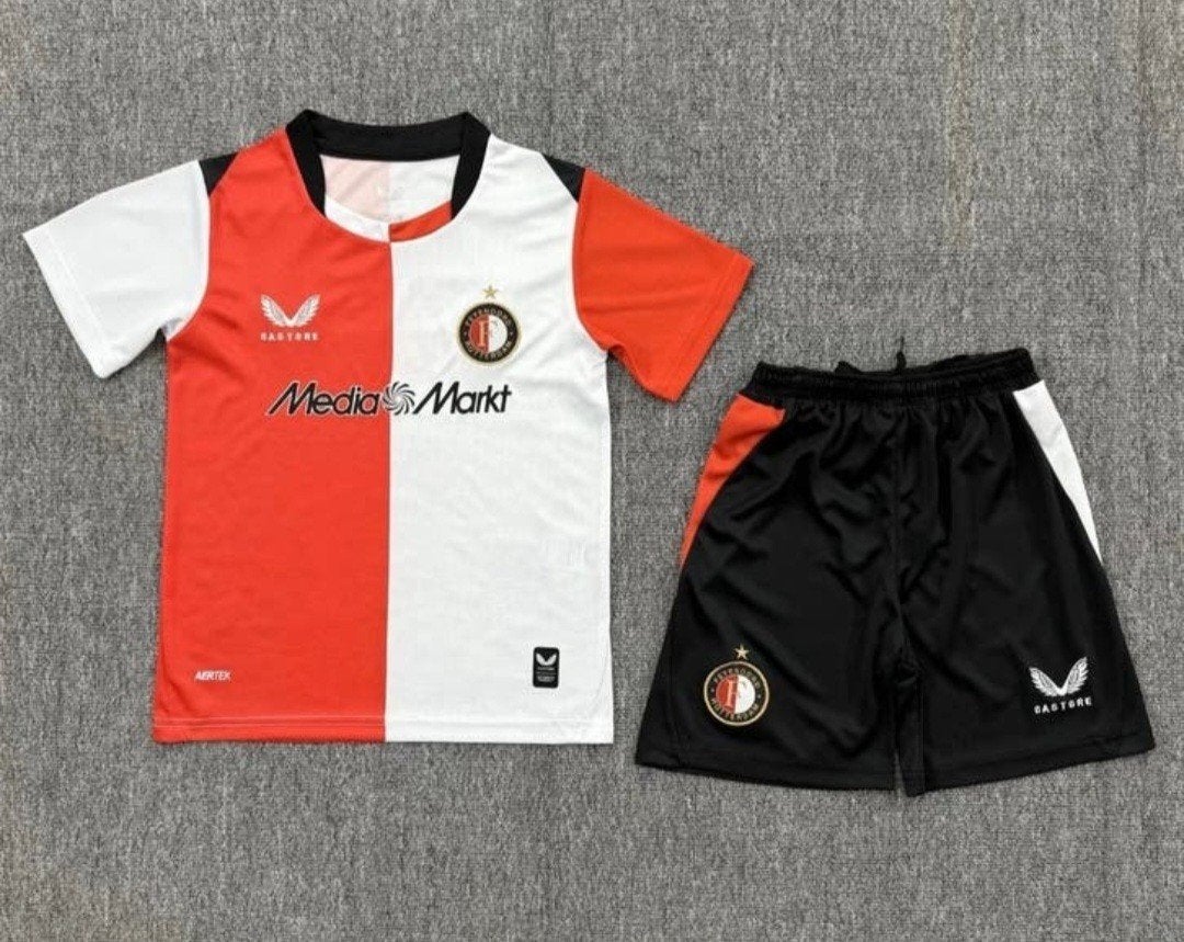Feyenoord kids tenue 26/27, Maat XS of kleiner, Ophalen of Verzenden, Nieuw, Set