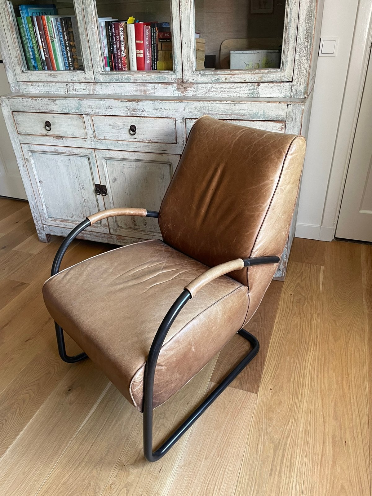 Fauteuil Howard Jess disign, Ophalen of Verzenden, Zo goed als nieuw, 50 tot 75 cm, Leer