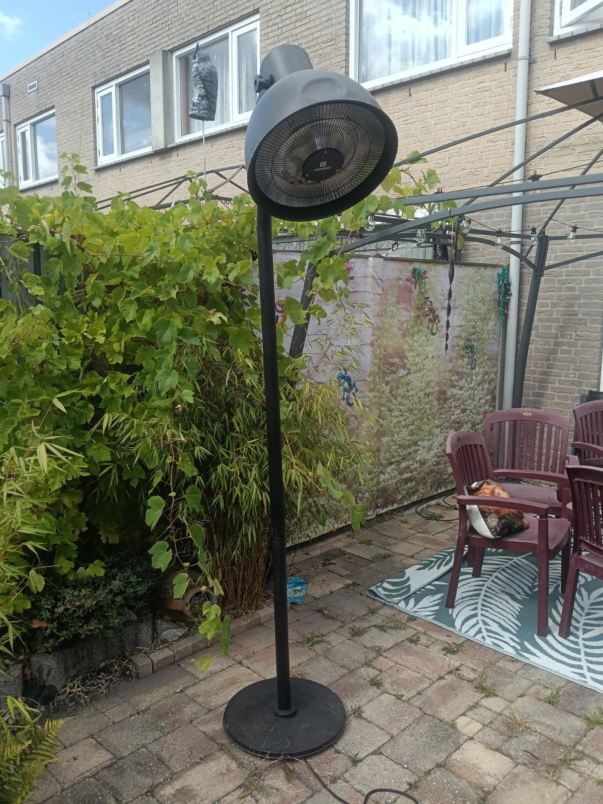 Terrasheater / Warmtelamp met kleine deuk, werkt perfect, Tuin en Terras, Ophalen, Gebruikt, Elektrisch, Vloer