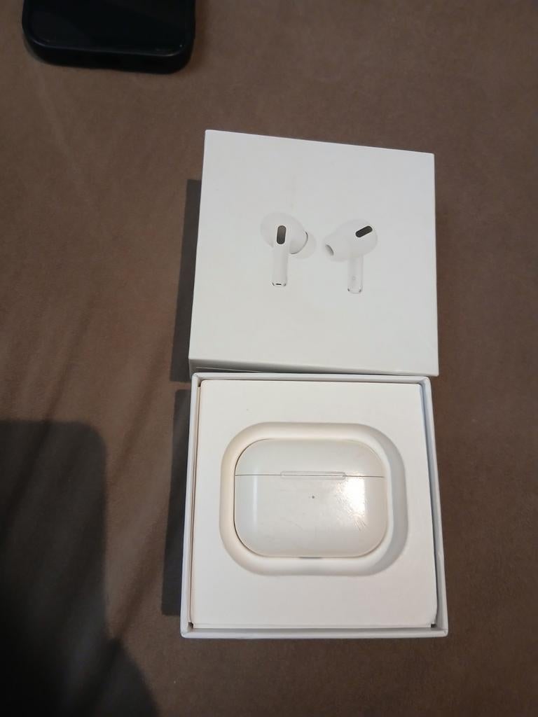 Apple AirPods Pro (1e generatie) met oplaadcase