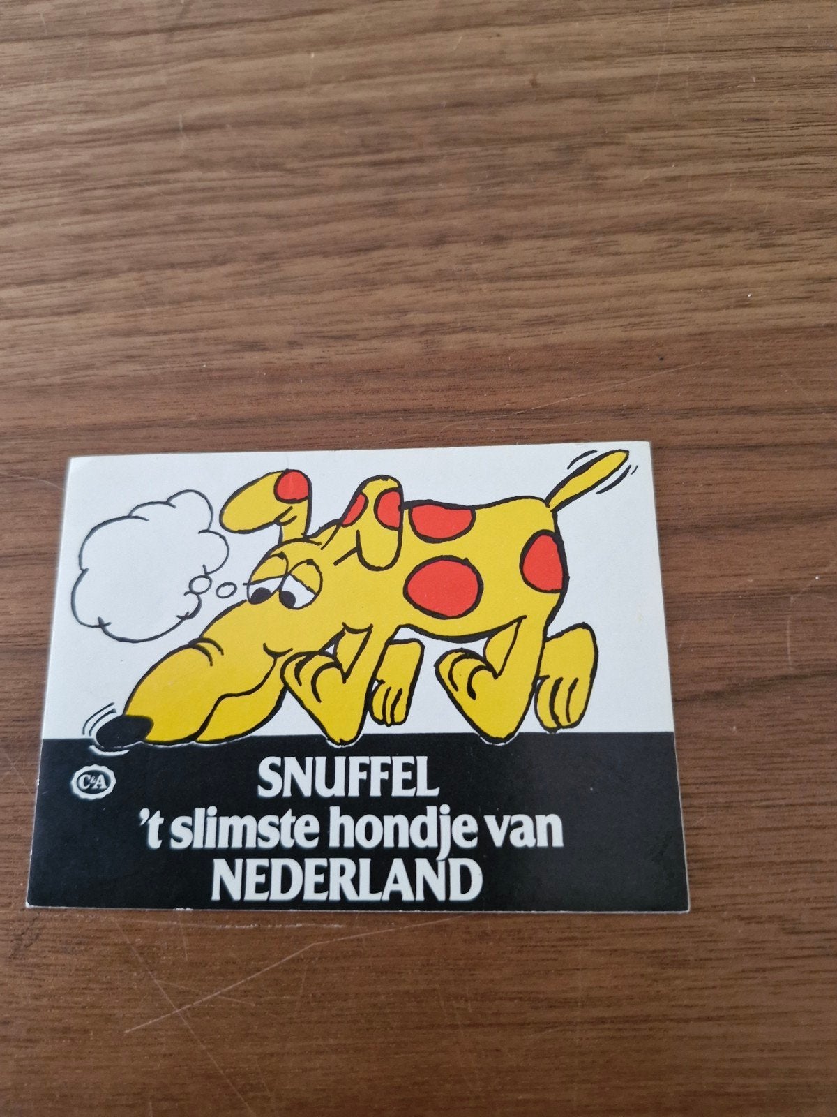 10199  C&A Snuffel sticker - 't slimste hondje van Nederlan, Verzamelen, Ophalen of Verzenden, Gebruikt, Strip of Tekenfilm