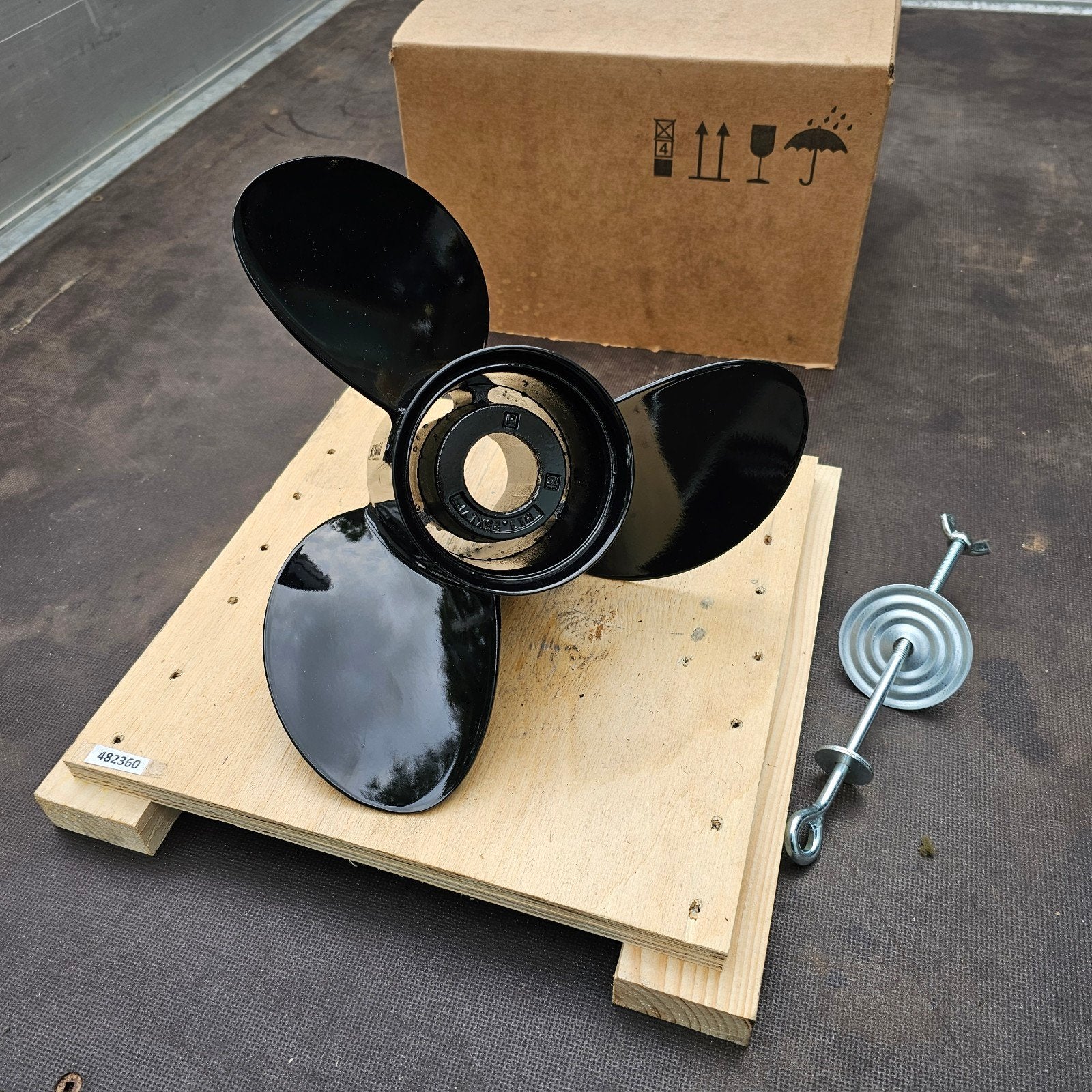 Propeller 17 P 13¼x17  NIEUW  70 pk 80 pk 100 pk 115 pk 130, Ophalen of Verzenden, Motor en Techniek