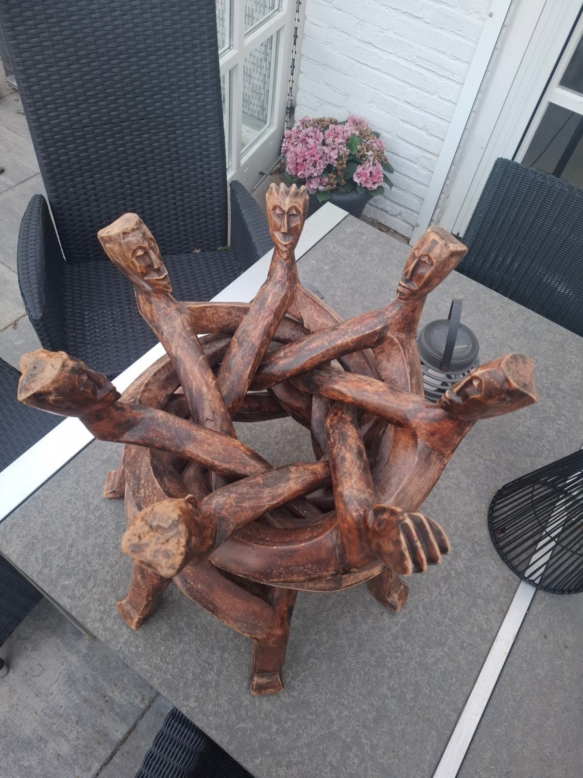 African Unity Circle sculptuur 7 hoofden, Tuin en Terras, Haardhout, Minder dan 3 m³, Ophalen
