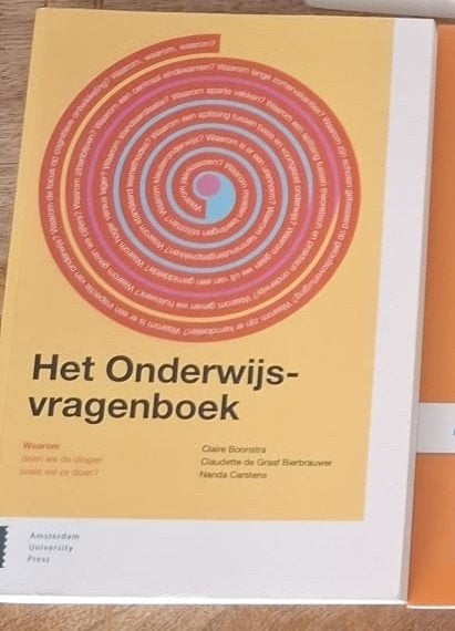 Het Onderwijsvragenboek  ISBN 9789463726023, Ophalen of Verzenden, Beta, Zo goed als nieuw, HBO