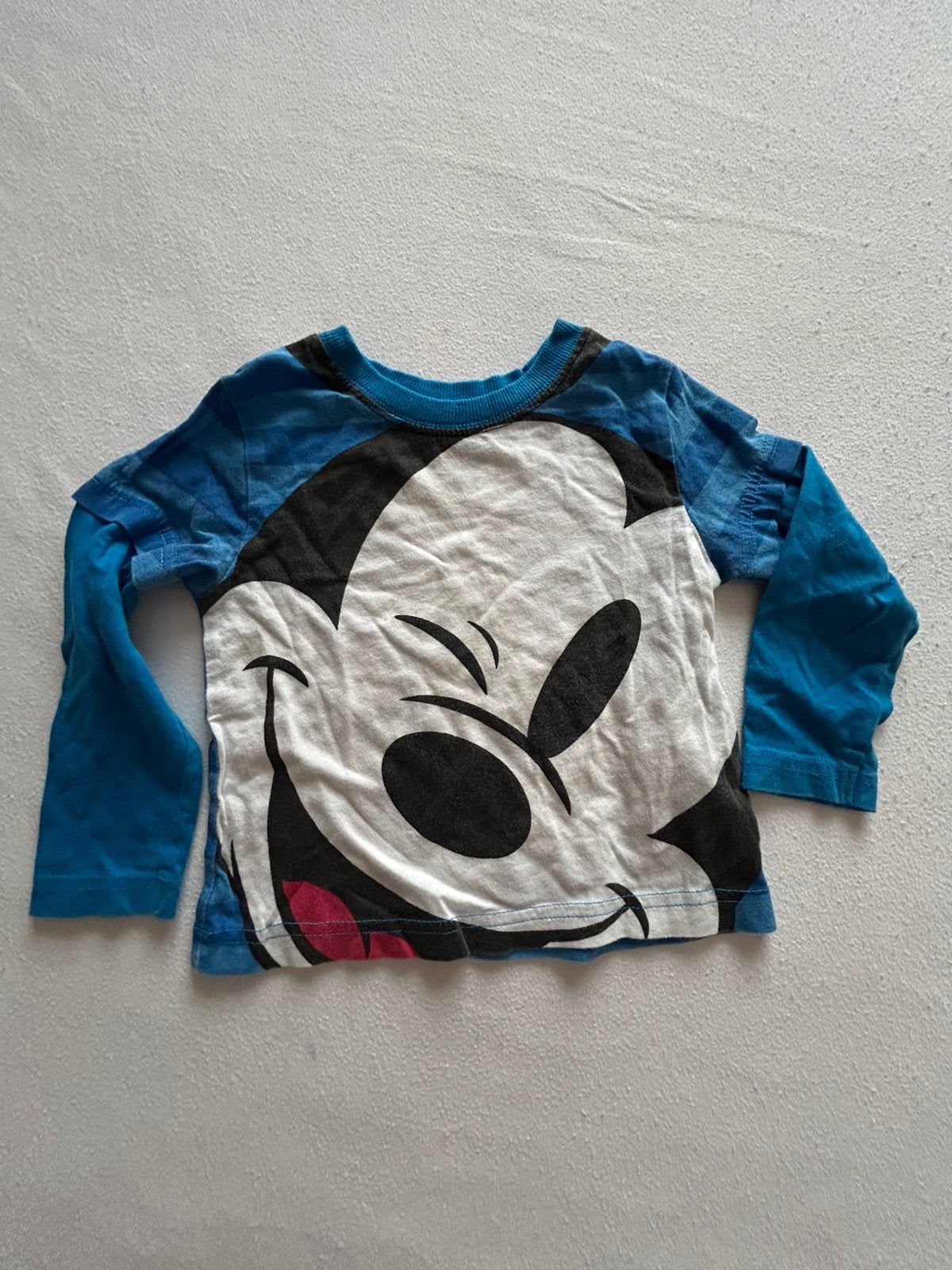 Disney Mickey Mouse Longsleeve - Maat 86, Kinderen en Baby's, Babykleding | Maat 86, Ophalen of Verzenden, Zo goed als nieuw, Jongetje