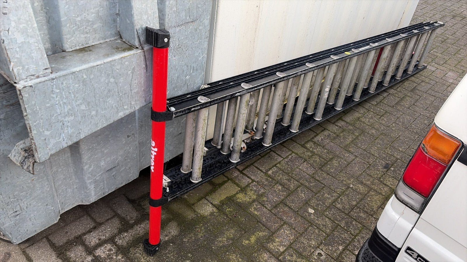 Altrex ladder - Stevige en betrouwbare ladder, Gebruikt, Ophalen of Verzenden, Ladder, Opvouwbaar of Inschuifbaar