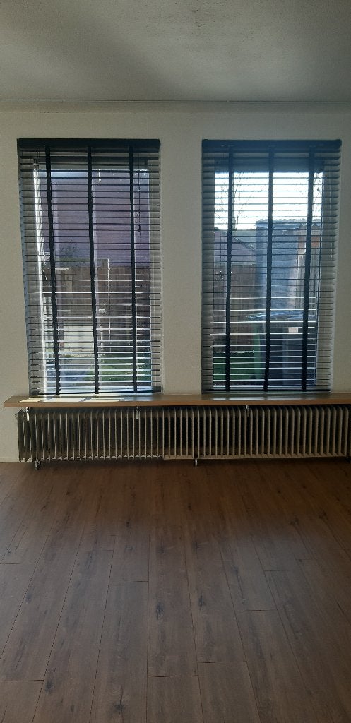 luxaflex, Ophalen, Zwart, Zo goed als nieuw, Kunststof