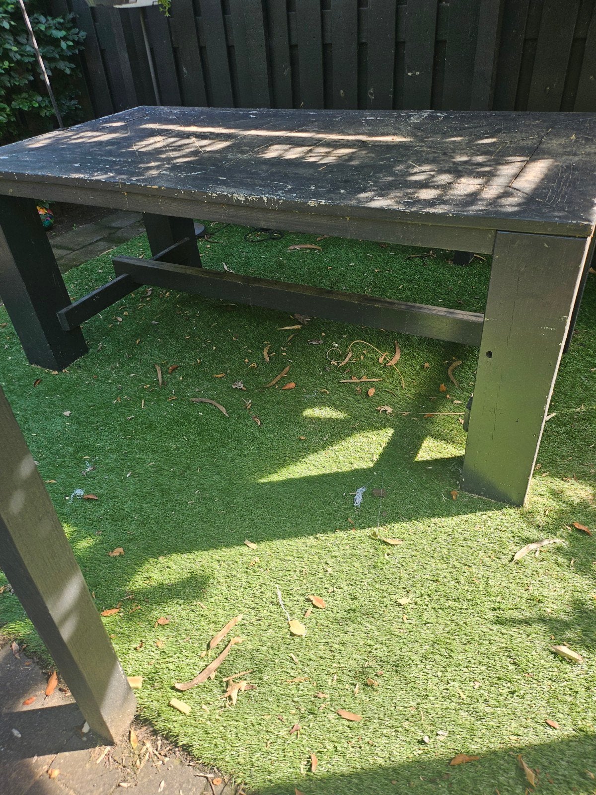 Gratis grote massieve steigerhouttafel, Ophalen