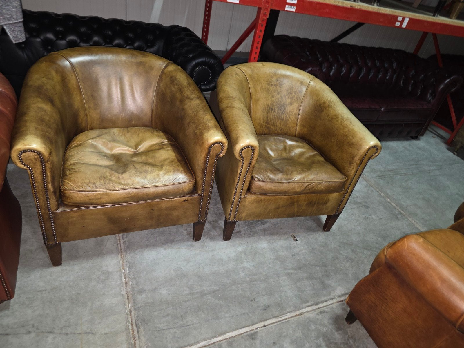 2x luxe Chesterfield club fauteuil + BEZORGING GRATIS