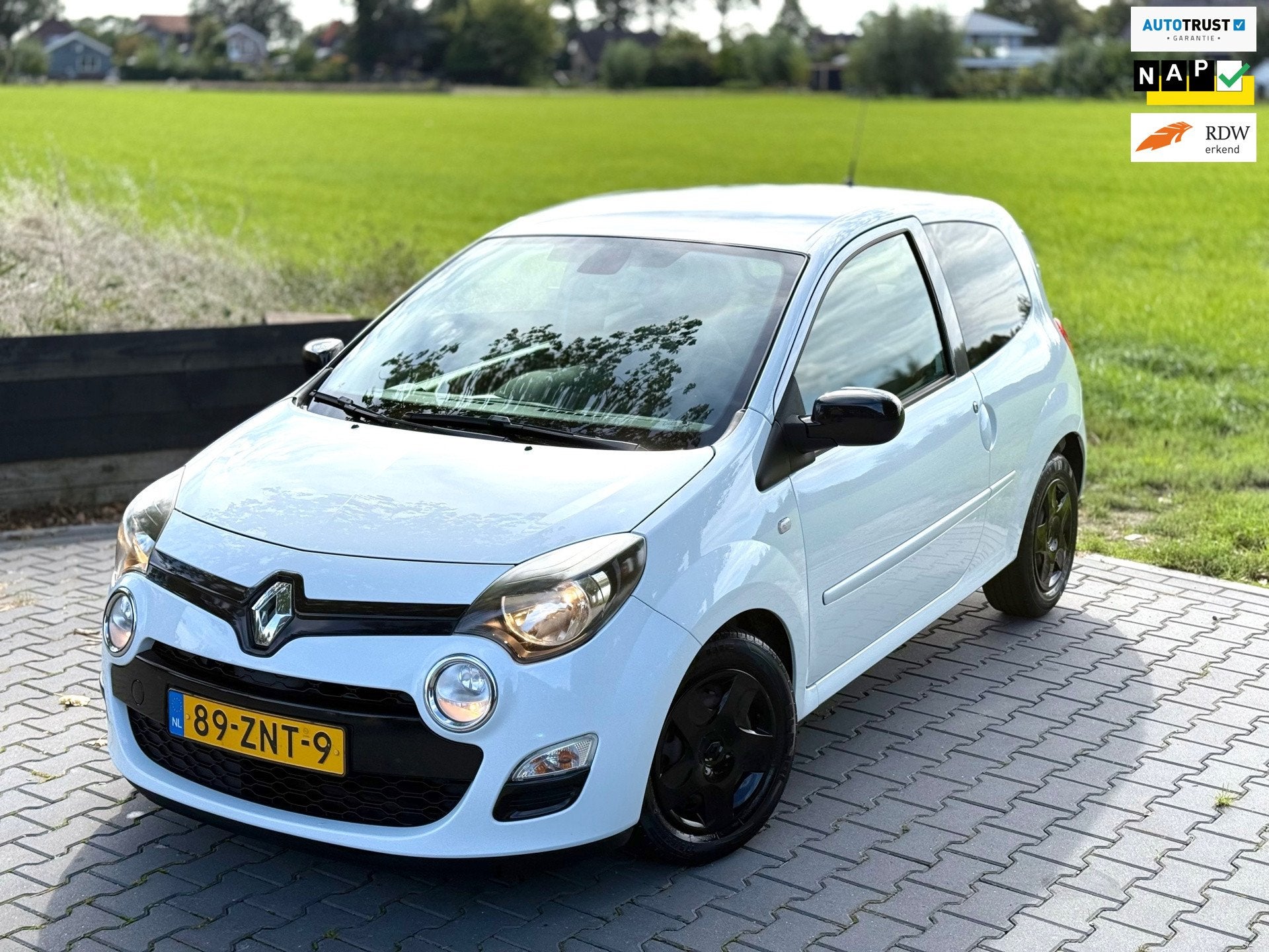 Renault Twingo 1.2 16V Dynamique uitvoering / Unieke staat!, Voorwielaandrijving, Gebruikt, Zwart, 4 cilinders