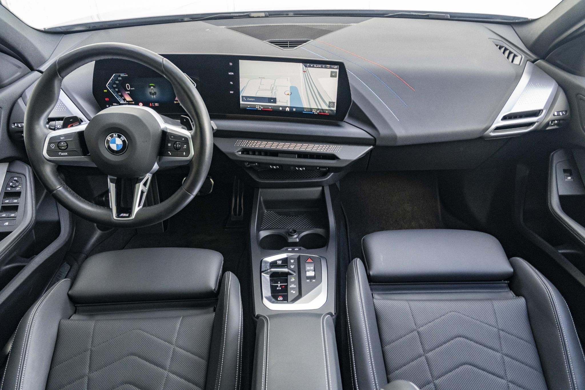BMW 1-serie 120 | M Sportpakket Pro | Comfort Access | Drivi, Auto's, Stof, Gebruikt, Met garantie (alle), Origineel Nederlands