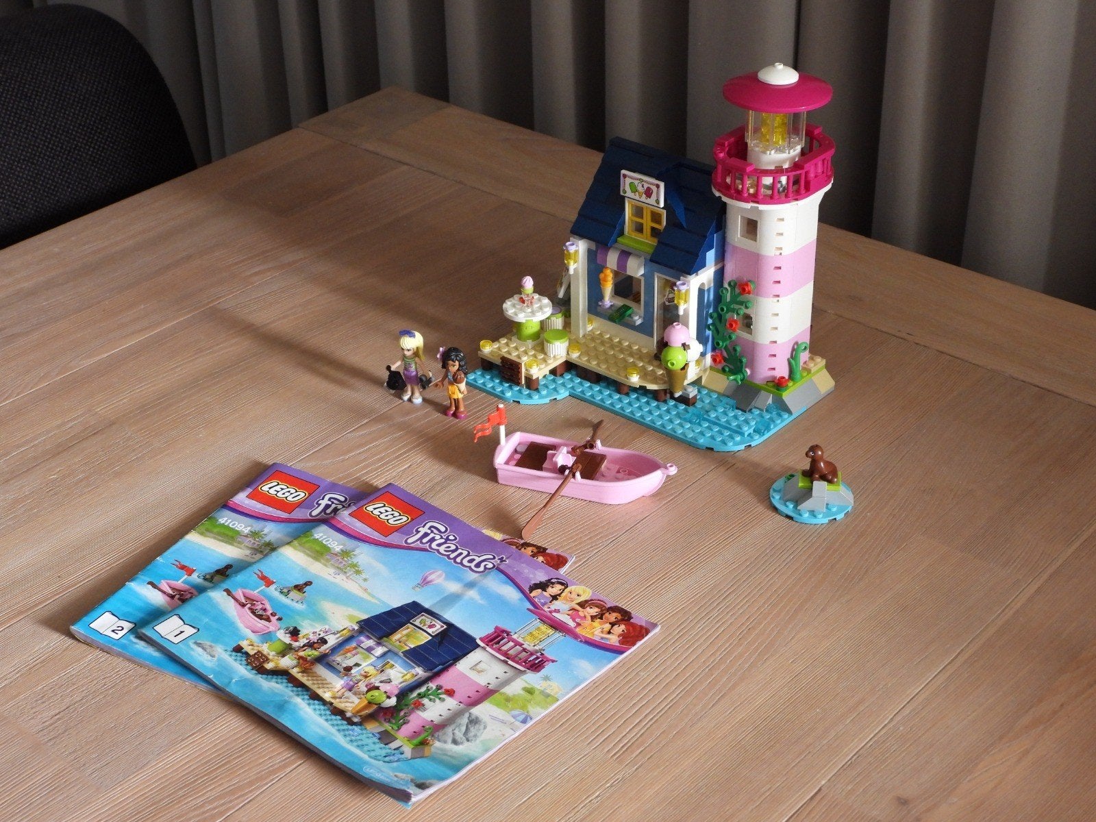 Lego Friends Heartlake Lighthouse met ijssalon, Ophalen of Verzenden, Zo goed als nieuw