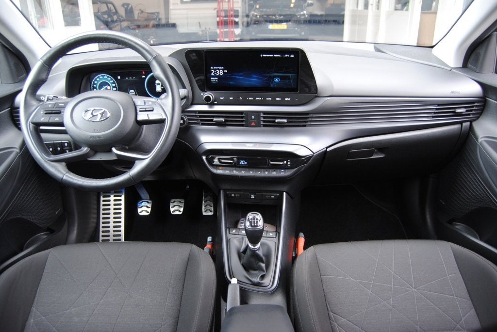Hyundai Bayon 1.0 T-GDI Premium (bj 2022), Auto's, Voorwielaandrijving, 450 kg, Gebruikt, Euro 6
