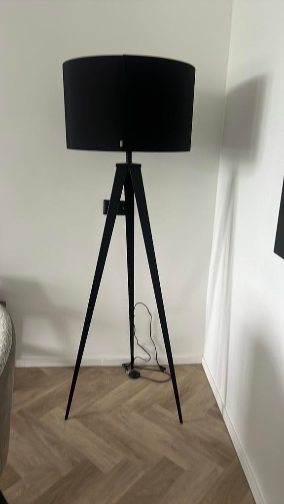 Tripod lamp, Ophalen of Verzenden, Zo goed als nieuw