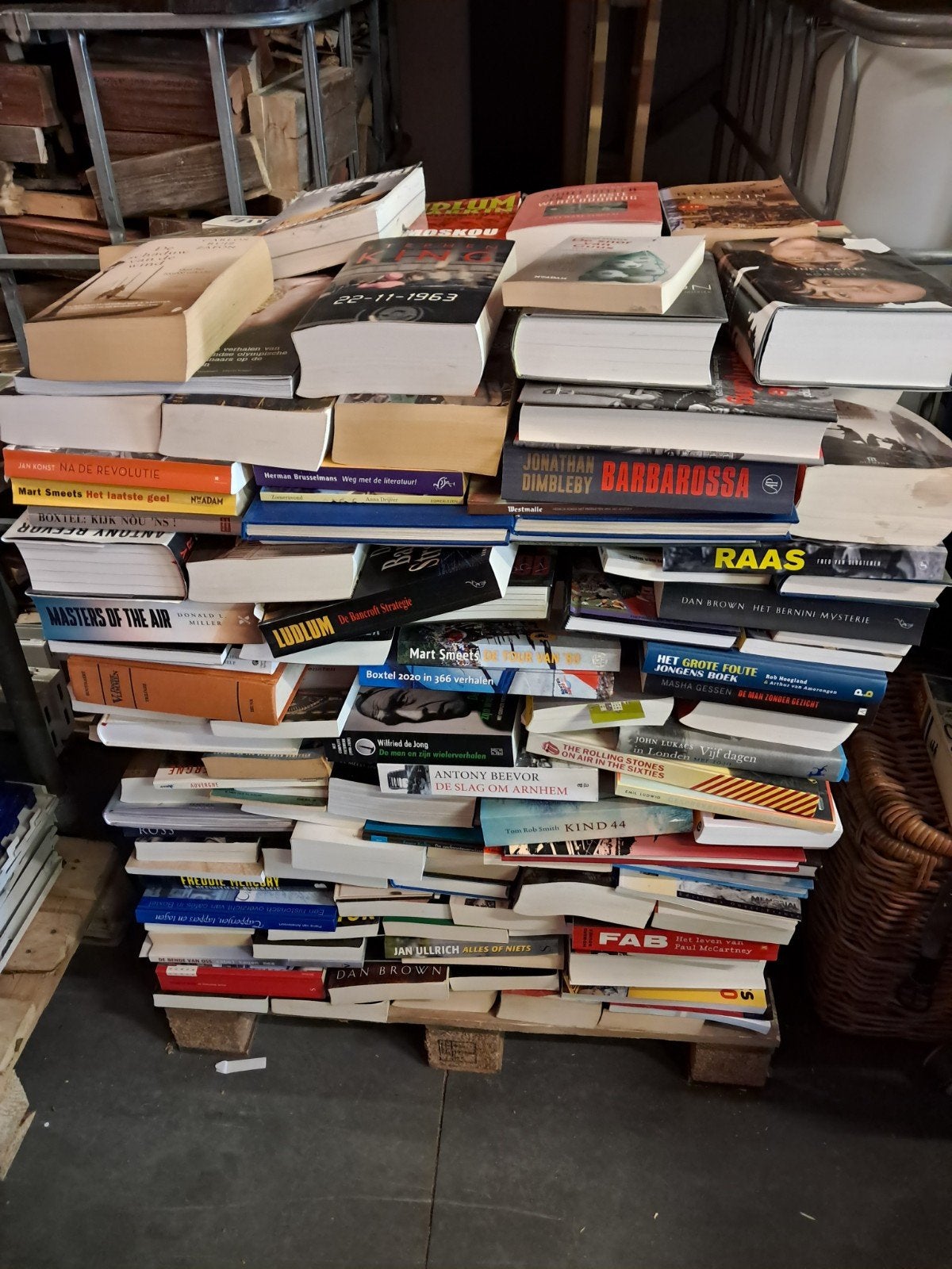Partij boeken, 301st. WW2 / Ludlum., Boeken, Partijen en Verzamelingen, Ophalen, Gelezen, Verschillende onderwerpen
