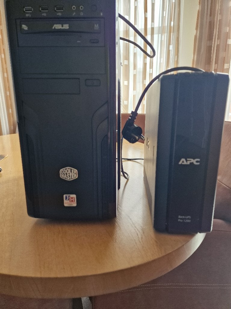 Server, Computers en Software, Servers, Ophalen, Gebruikt, Onbekend