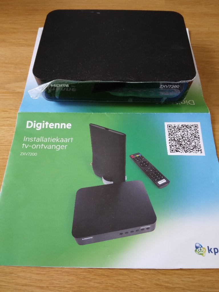 NIEUWE DIGITENNE SET TYPE ZXV7200, Ophalen of Verzenden, Zo goed als nieuw, Antenne