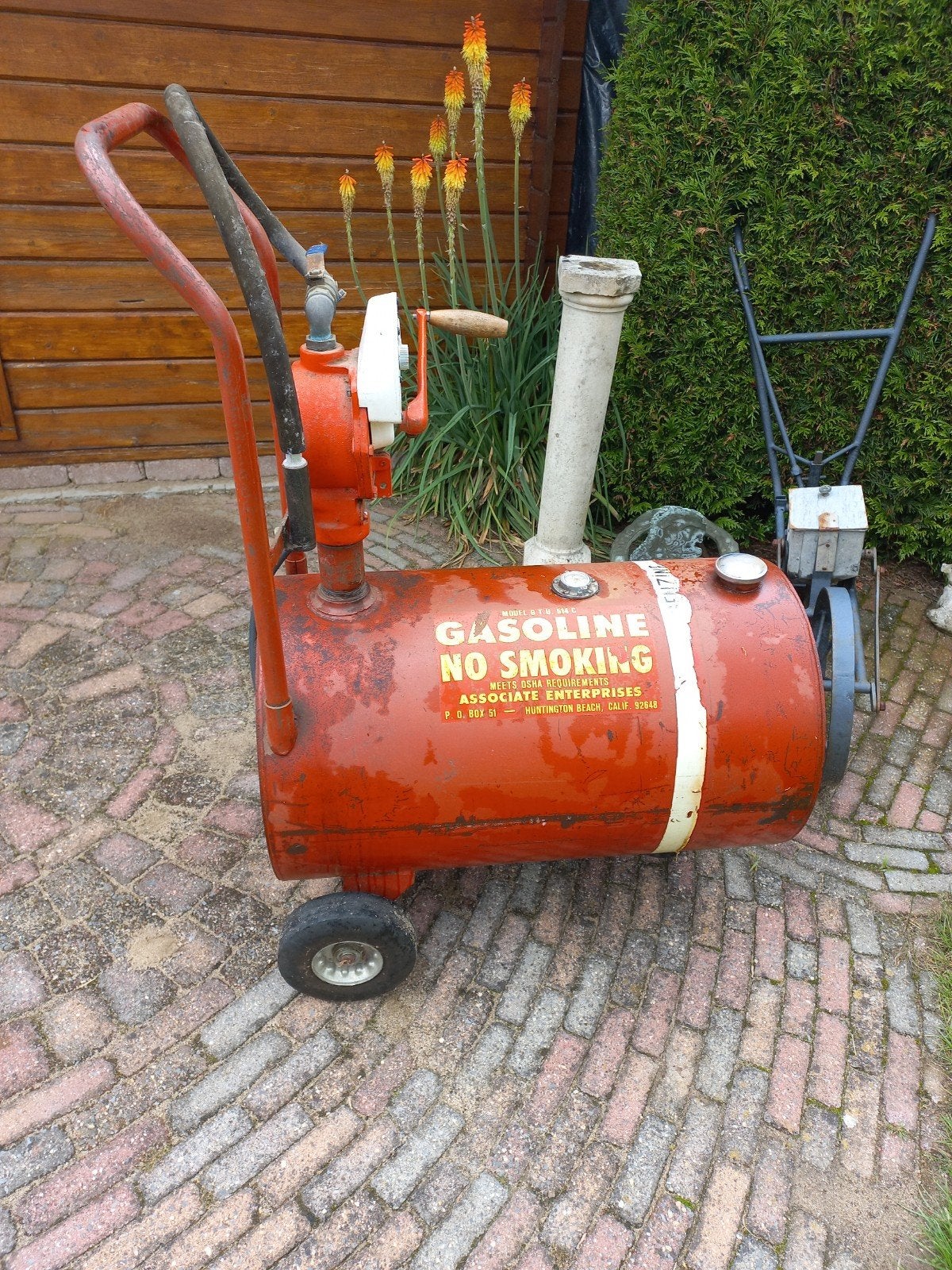Benzinepomp mobiel usa Calif. Mancave vaderdag, Minder dan 25 liter, Ophalen, Minder dan 200 liter/min