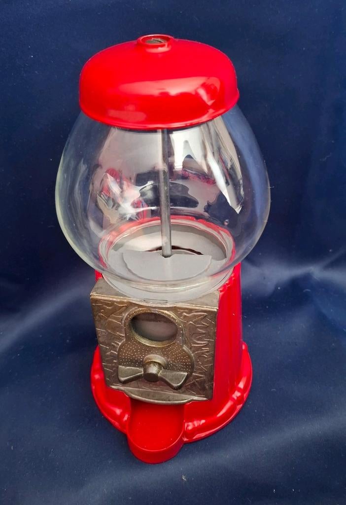 Echte vintage rode kauwgomballen automaat uit 1985., Ophalen of Verzenden