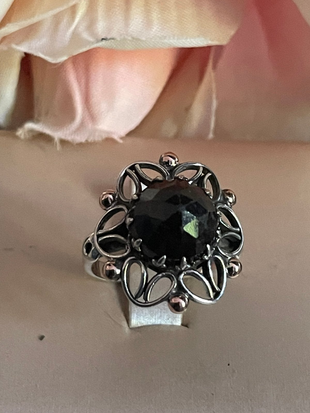 Antiek zilveren ring met granaat & 14 krt gouden balletjes, Ophalen of Verzenden, Goud, Ring