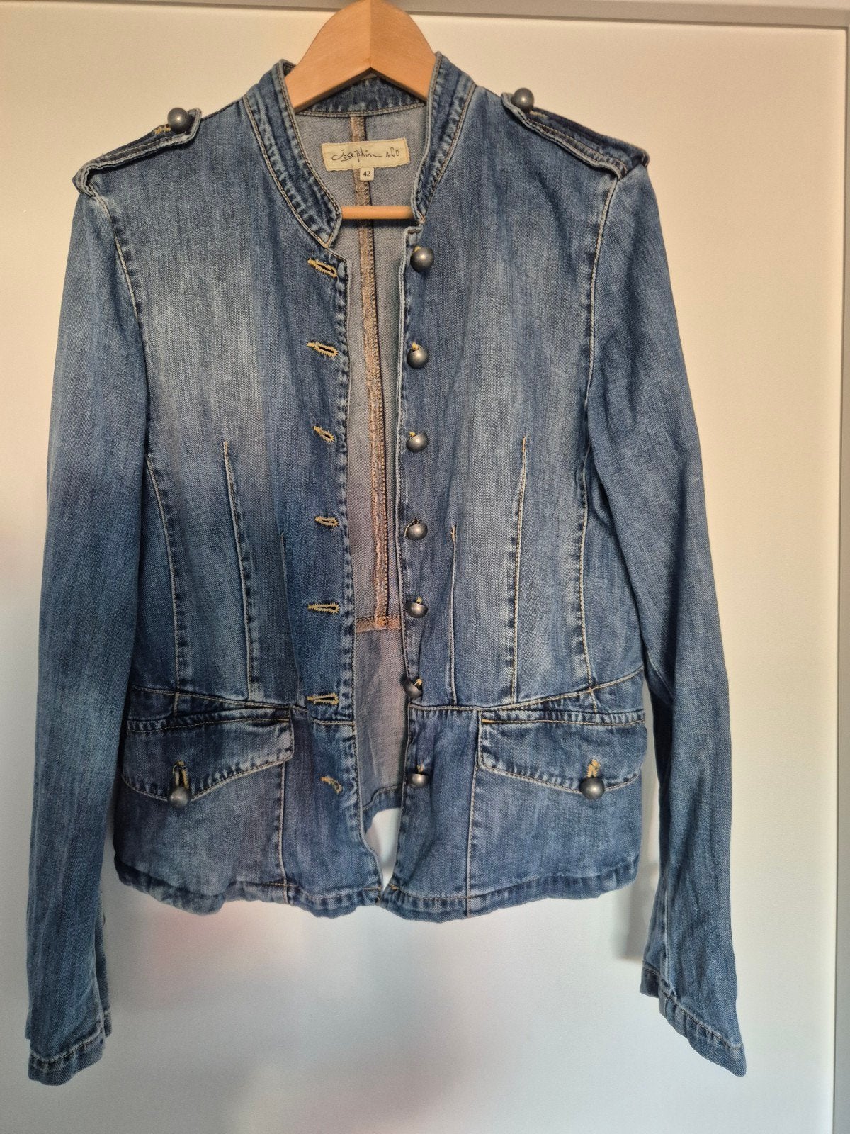 Josephine&Co spijkerjasje maat 42, Blauw, Maat 42/44 (L), Ophalen of Verzenden, Gedragen