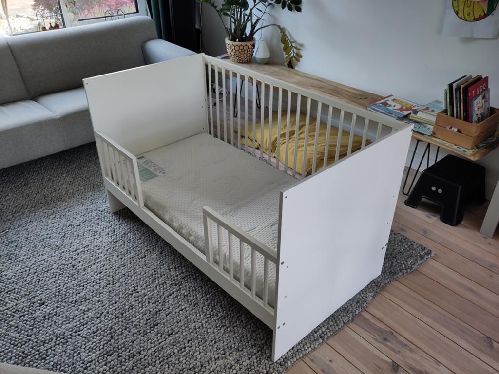 Ledikant 140x70cm, Kinderen en Baby's, Ophalen, 140 tot 160 cm, 70 tot 85 cm, Matras