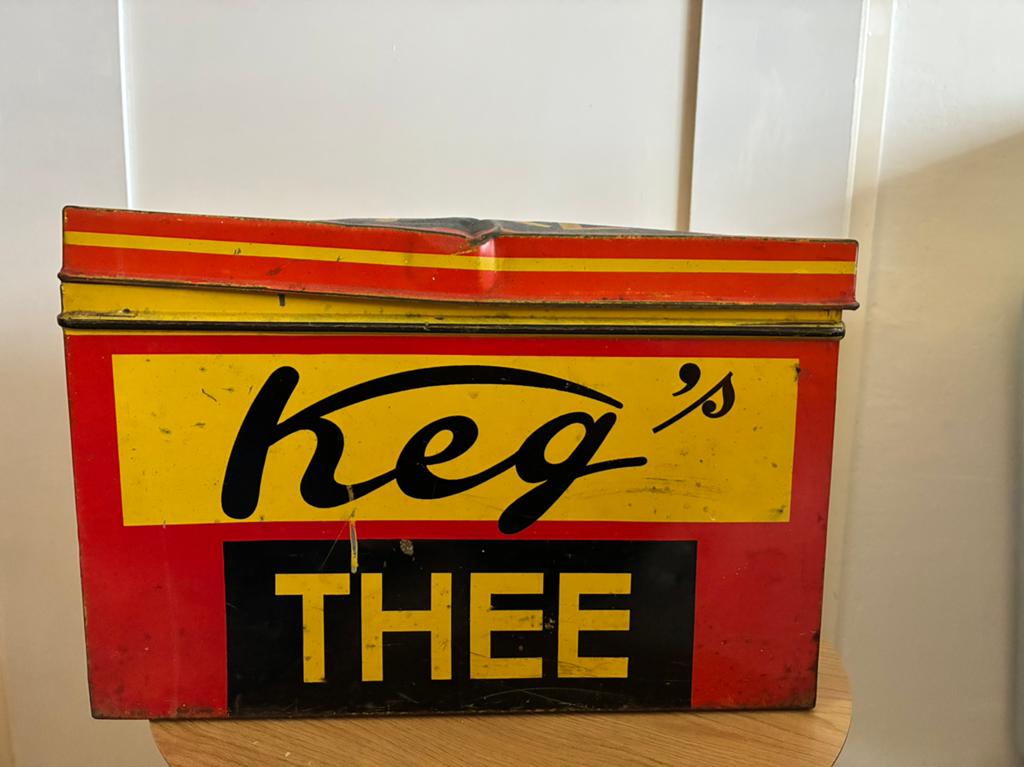 Vintage Keg's Thee Blik - Rood/Geel/Zwart, Ophalen of Verzenden, Gebruikt, Thee, Overige merken