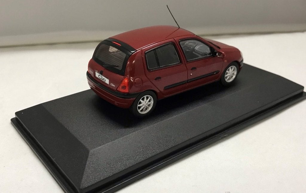Odeon 1:43 Renault Clio II Phase 1 donkerrood metallic, Overige merken, -, Nieuw, Ophalen of Verzenden