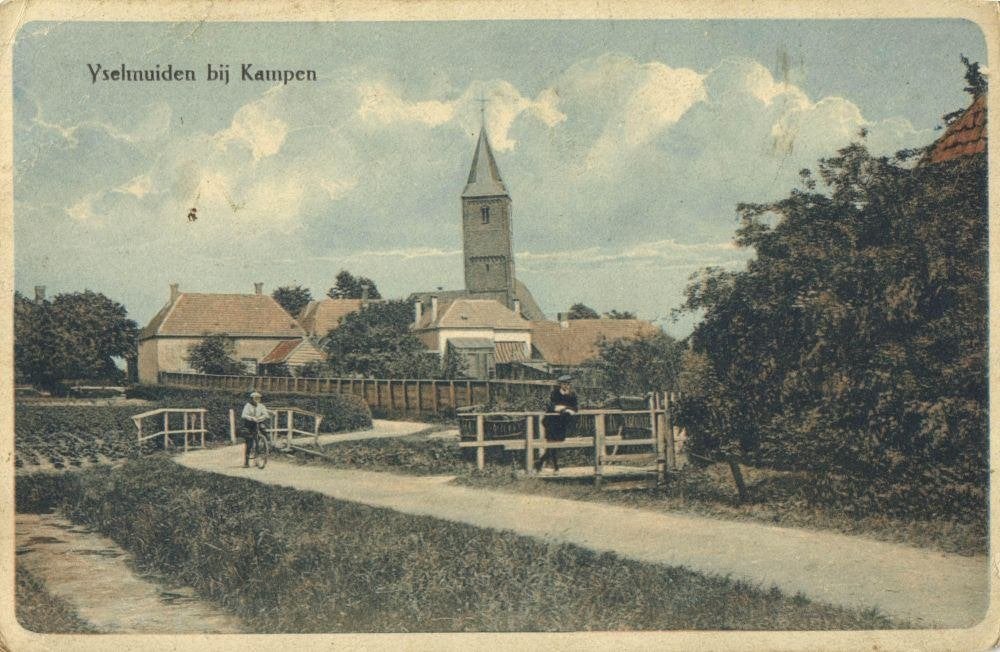 KAMPEN, IJsselmuiden met Kerk (1920s) Ansichtkaart, Verzamelen, Ophalen of Verzenden, 1920 tot 1940, Gelopen, Overijssel