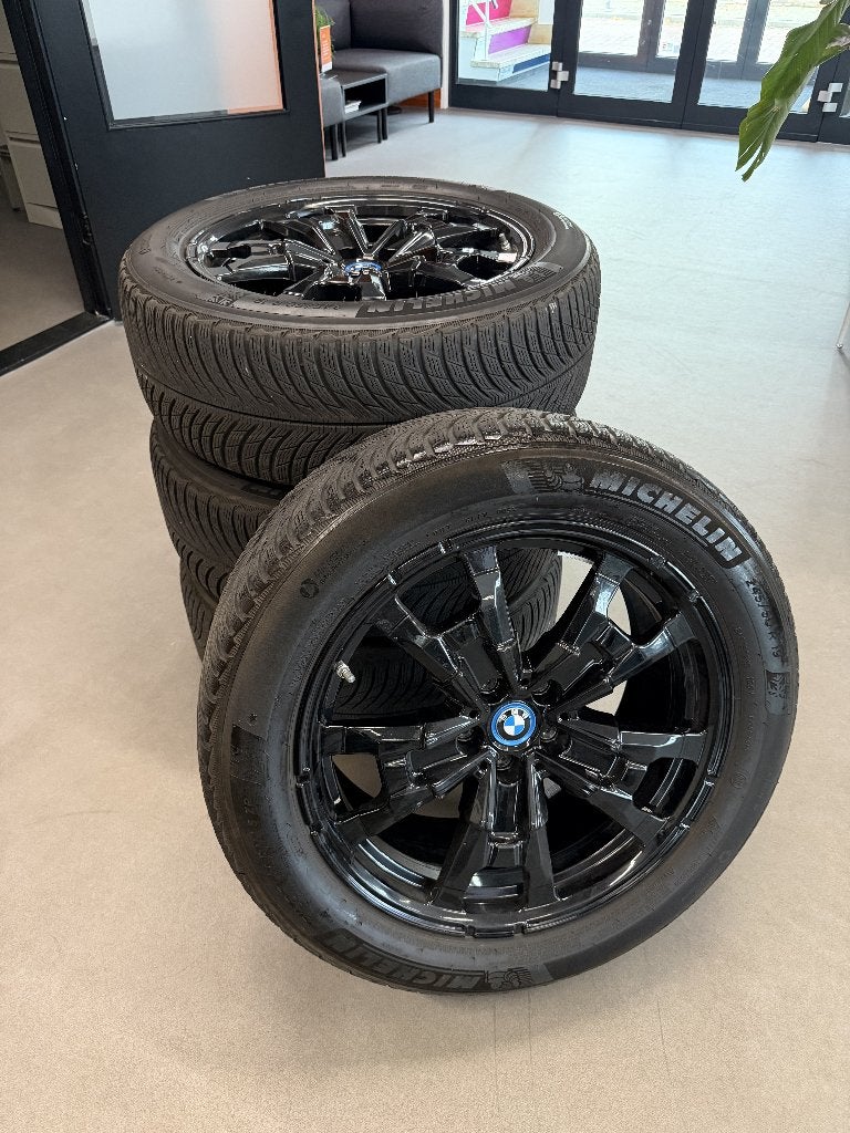 BMW iX3 19 inch Aerodynamic 842 velgen Michelin winterbanden, Ophalen, Velg(en), 17 inch, Winterbanden