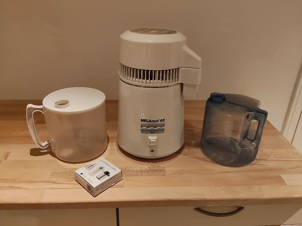 Water destillatie apparaat , gedemineraliseerd water, Ophalen, Zo goed als nieuw