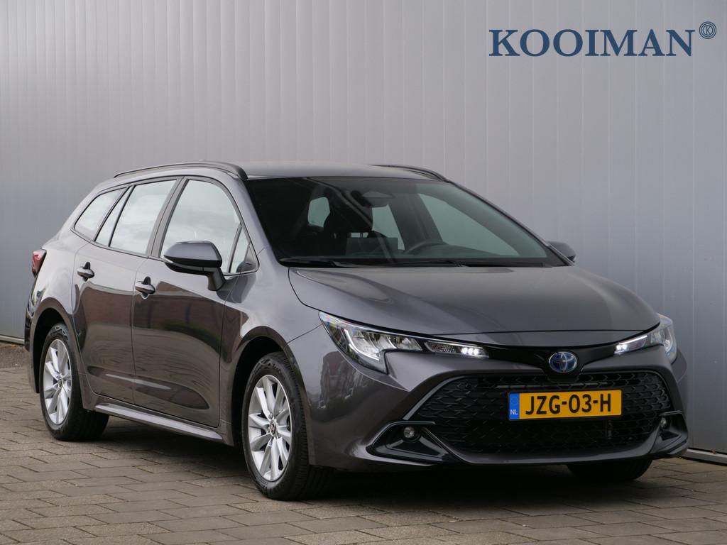 Toyota Corolla Touring Sports Hybrid 140 Pk Business Automaa, 4 cilinders, Corolla, Hybride Elektrisch/Benzine, 22 km/l