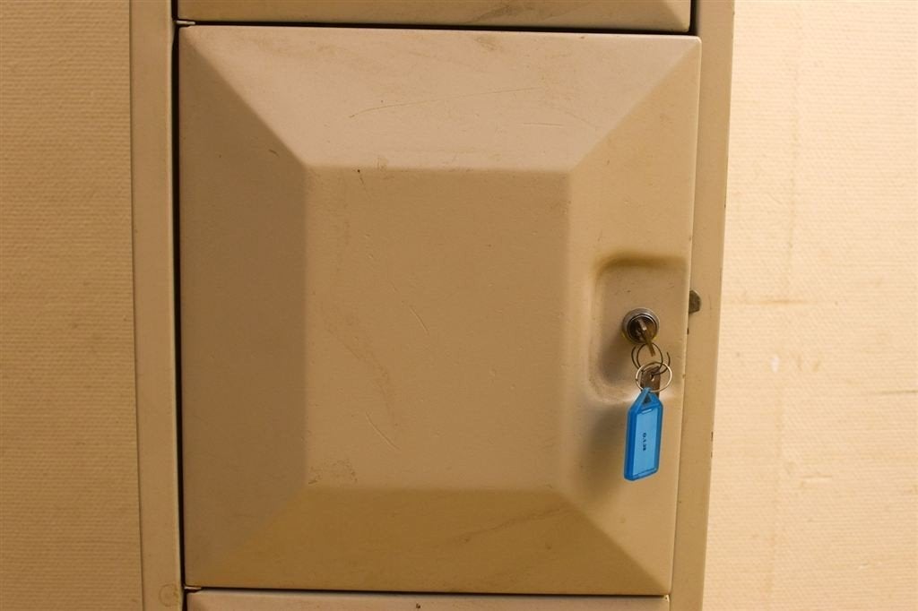 Metalen Lockerkast 45082, Huis en Inrichting, Kasten | Lockerkasten, Ophalen of Verzenden, Gebruikt