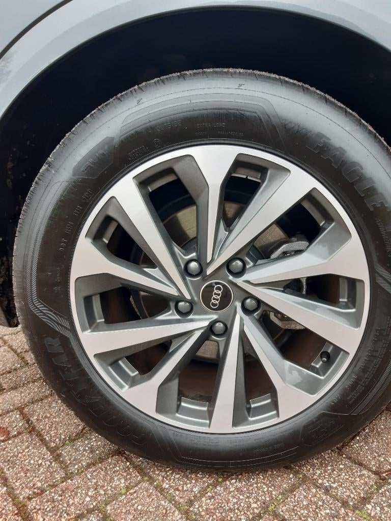 Audi Q6 19 inch z.g.a.n 4x velgen+banden Goodyear Eagle, Auto-onderdelen, Banden en Velgen, 19 inch, Gebruikt, 255 mm, Banden en Velgen